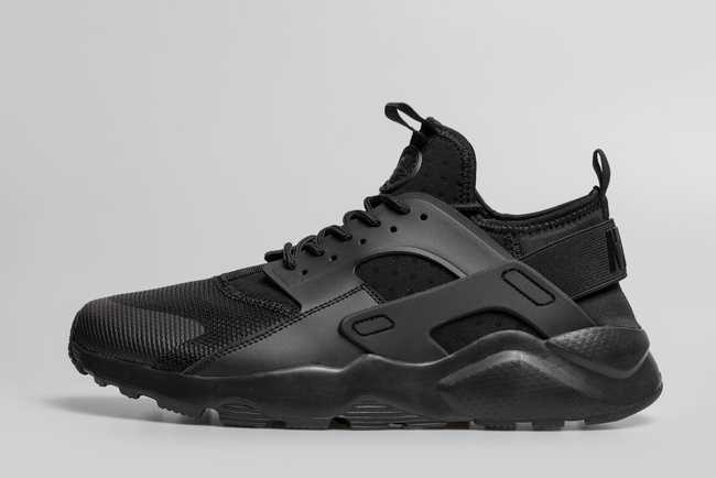 Кроссовки по оптовой цене.