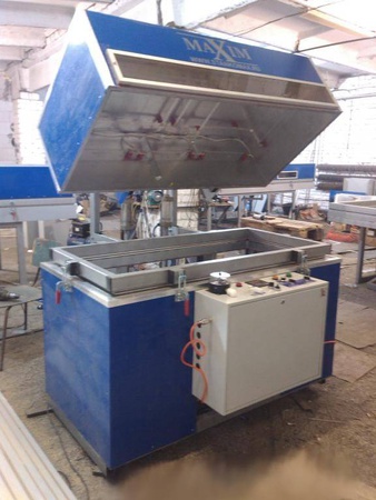 Мини-пресс для радиусных фасадов с пневмоподъемом