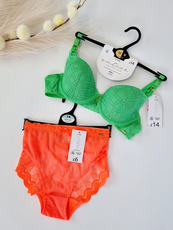 030023 Микс одежды и аксессуаров от George