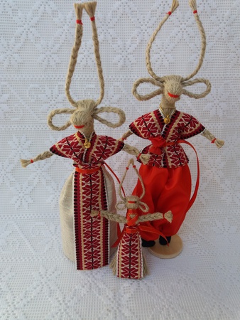 Коза - символ благополучия и веселья .Кукла-мотанка.
