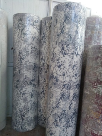 Kaymaz tabanlı jel halı