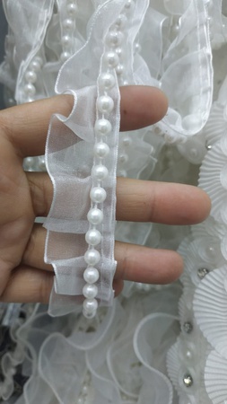 collars in a wide range