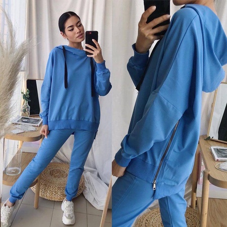 Спорт костюм