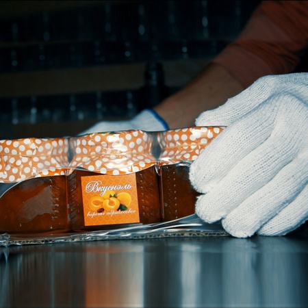 Wholesale apricot jam directly from TM Vkusnel.