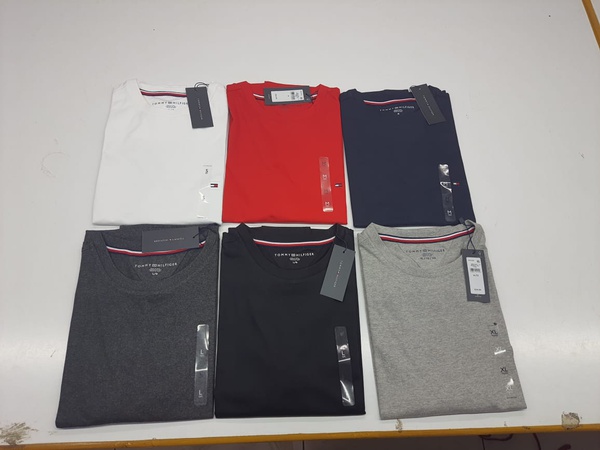 Tommy Hilfiger Tişörtleri