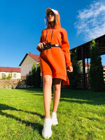 Удлиненная женская толстовка