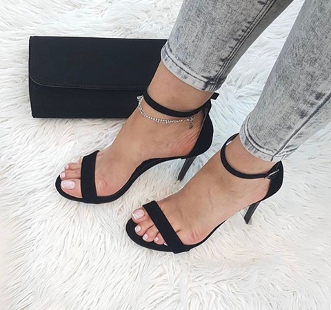 Обувь на каблуке