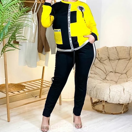 Спортивный костюм трикотаж вставки в тон брюк