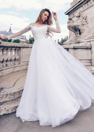 Veronica<br> Kapalı uzun gelinlik Anna RosyBrown