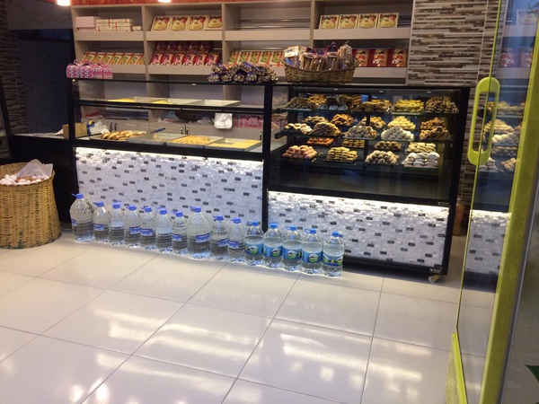 Холодильные витрины для тортов, мороженного, мяса и молока, для салатов, для напитков, шкафы холодильные