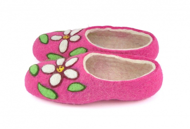 Войлочные тапочки «Ромашки» (малиновые)