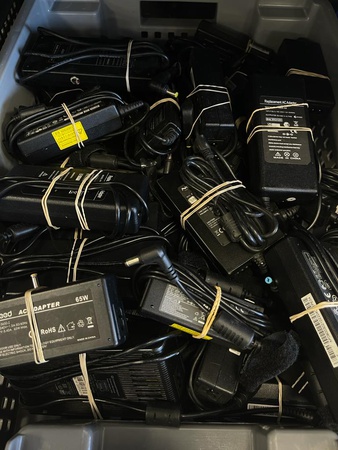 ACER AC LAPTOP ADAPTER ZU VERKAUFEN