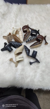 Женская обувь