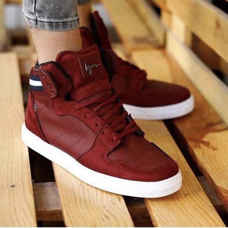 Spor Ayakkabılar Türk Markası Yasal