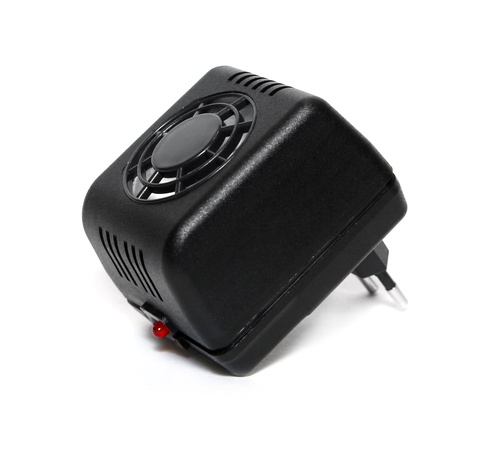 Ультразвуковой отпугиватель грызунов Ястреб