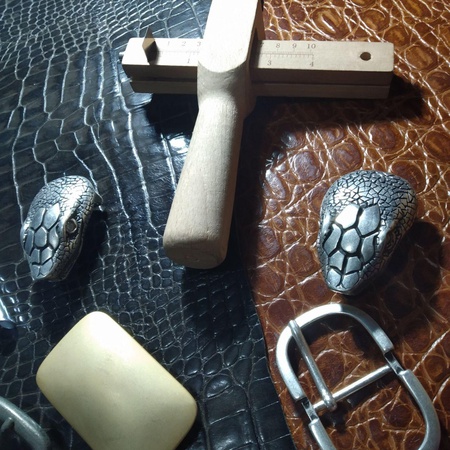 Мужские и Женские ремни ручной работы из Итальянской кожи.