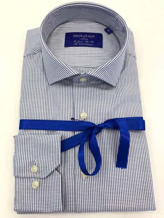 Erkeklerin gömlekleri