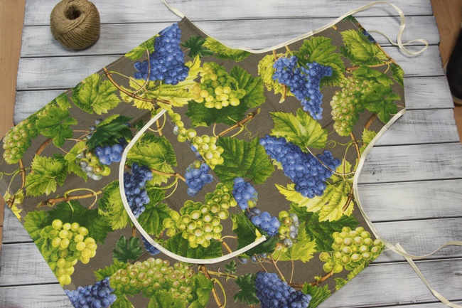 Havlular, masa örtüleri, önlükler, tutacaklar, eldivenler