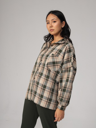 Рубашка в клетку (вискоза) и стильные брюки (двунитка).