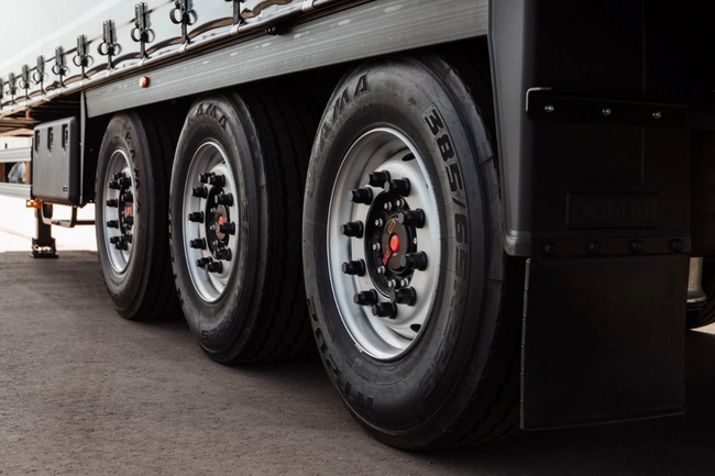 Полуприцепы Шторные тентованные 92 куба