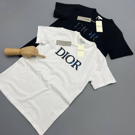 T-shirt erkek markaları