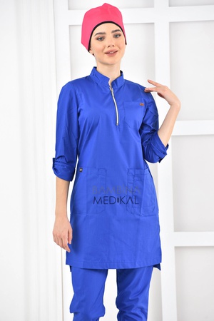 Müslüman tıbbi kadın takım elbise