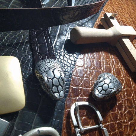 Мужские и Женские ремни ручной работы из Итальянской кожи.