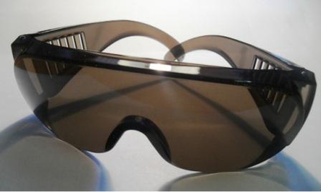 Очки  (прозрачные, темные, желтые ) защитные (тип Люцерна)  Т-01