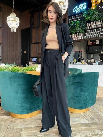 Брючный костюм