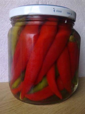 Kırmızı, acı biber (Fergana ve Hint çeşitleri) (KURUTULMUŞ, EĞİLMİŞ, MARİNE)