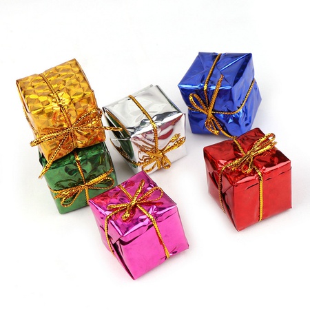 Елочное украшение "Подарочные коробки"