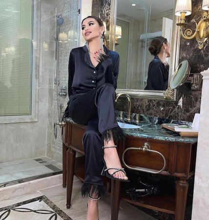 期待已久的羽毛平局