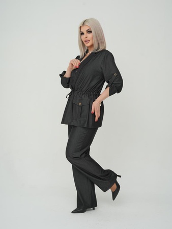 Брючные костюмы