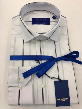 Erkeklerin gömlekleri