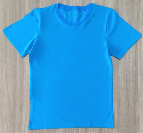 adamın T-shirt
