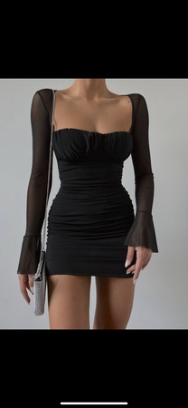 Мини платье из тюля песочного цвета