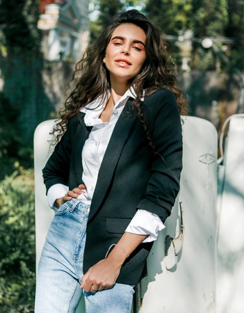 Kısa kollu kadın blazer