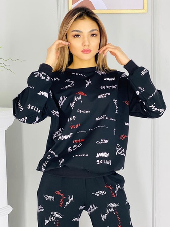 Спортивные костюмы