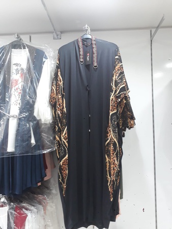 Uzun ve orta boy kadın islami giyim elbisr