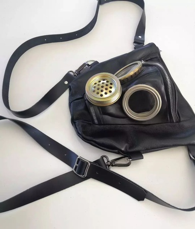 V_hayra markalı sırt çantası