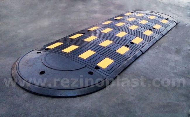 Лежачий полицейский ЛП650 (650х500х52мм)