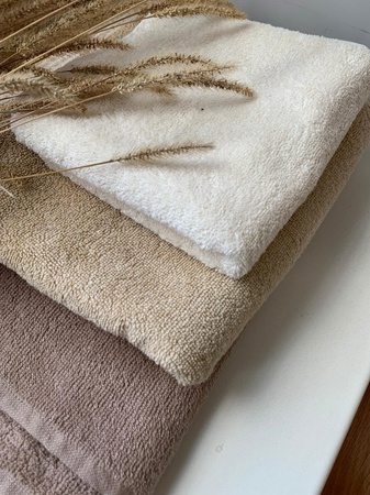 Махровые полотенца, салфетки и простыни (пёстротканные, отбеленные, гладкое крашение)