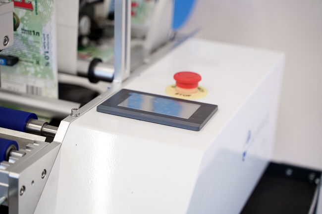 Полуавтоматический настольный этикетировщик ЭН00.05