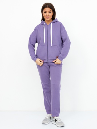 Женский спортивный костюм