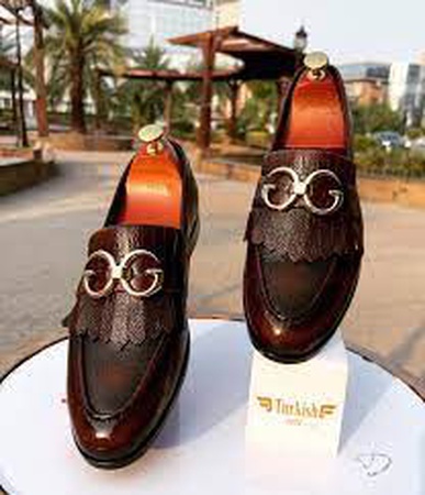 Одежда, ткани и аксессуары