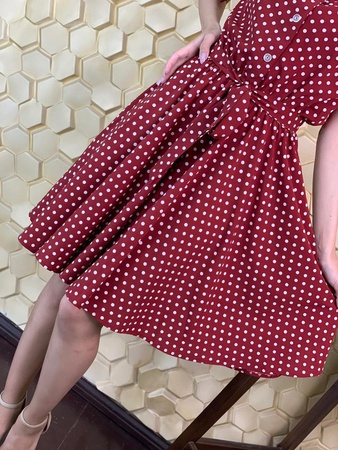 Puantiyeli güneş elbiseleri