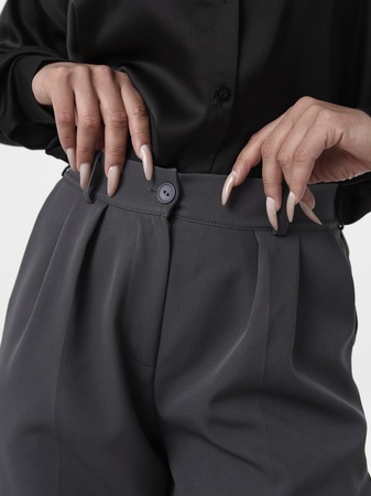 Брюки бананы классические на высокой посадке