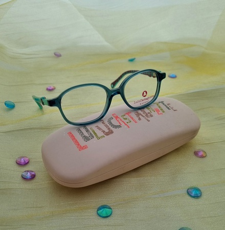 040027 Çocuk gözlükleri Karışık