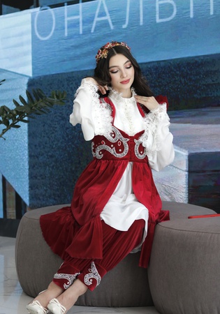 Бархатная Тройка