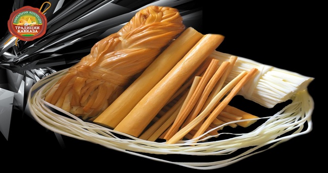 Yüksek kaliteli peynirler ve peynirli atıştırmalıklar.